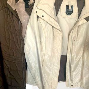 The north face ski jacket. 2 parts. Inside puffer and outside ski shell.